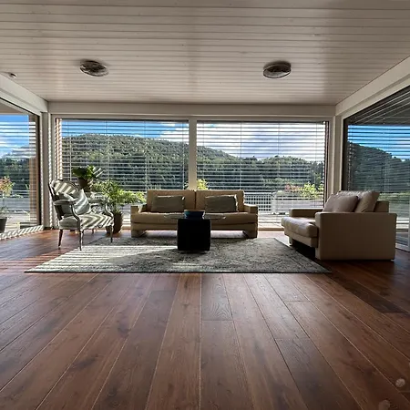 Boutique Penthouse Terrace In Juraparc